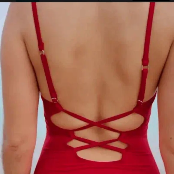 Cupshe Red Ruffled Sweetheart Neckline Long Torso One Piece Swimsuit Size LT - Picture 7 of 12